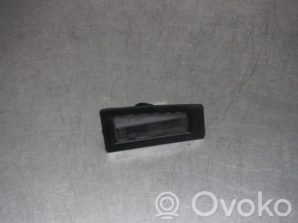 Luce targa   B45A51270,242646