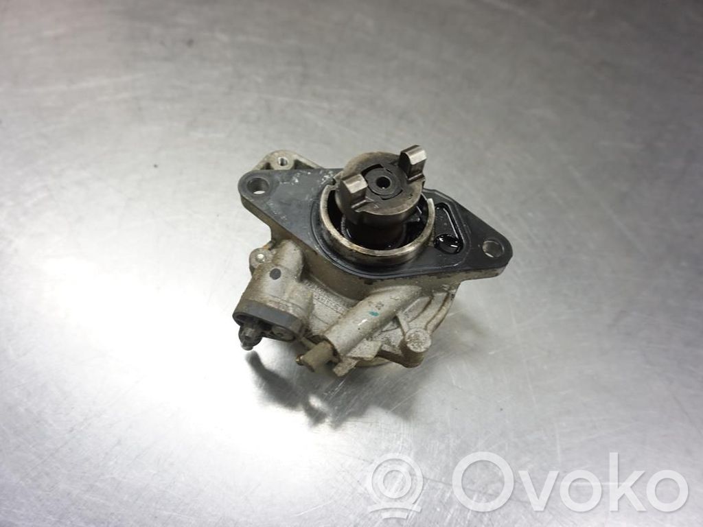 Vacuum pump   456596,174899