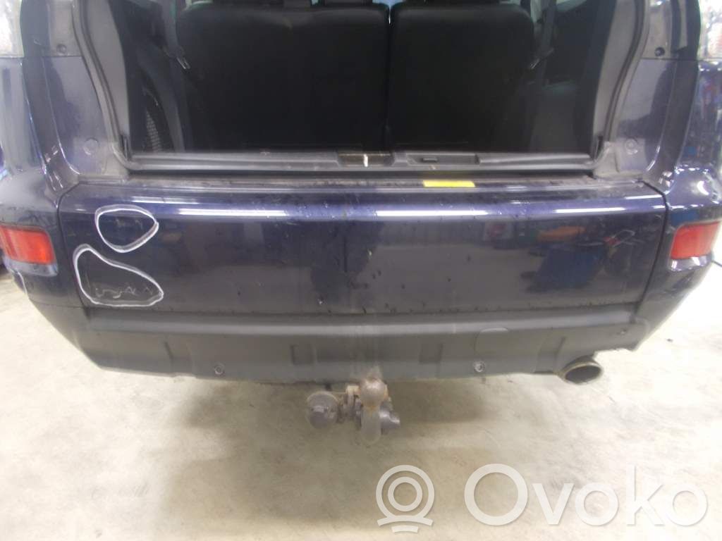 Mitsubishi Outlander Lava-auton perälauta 