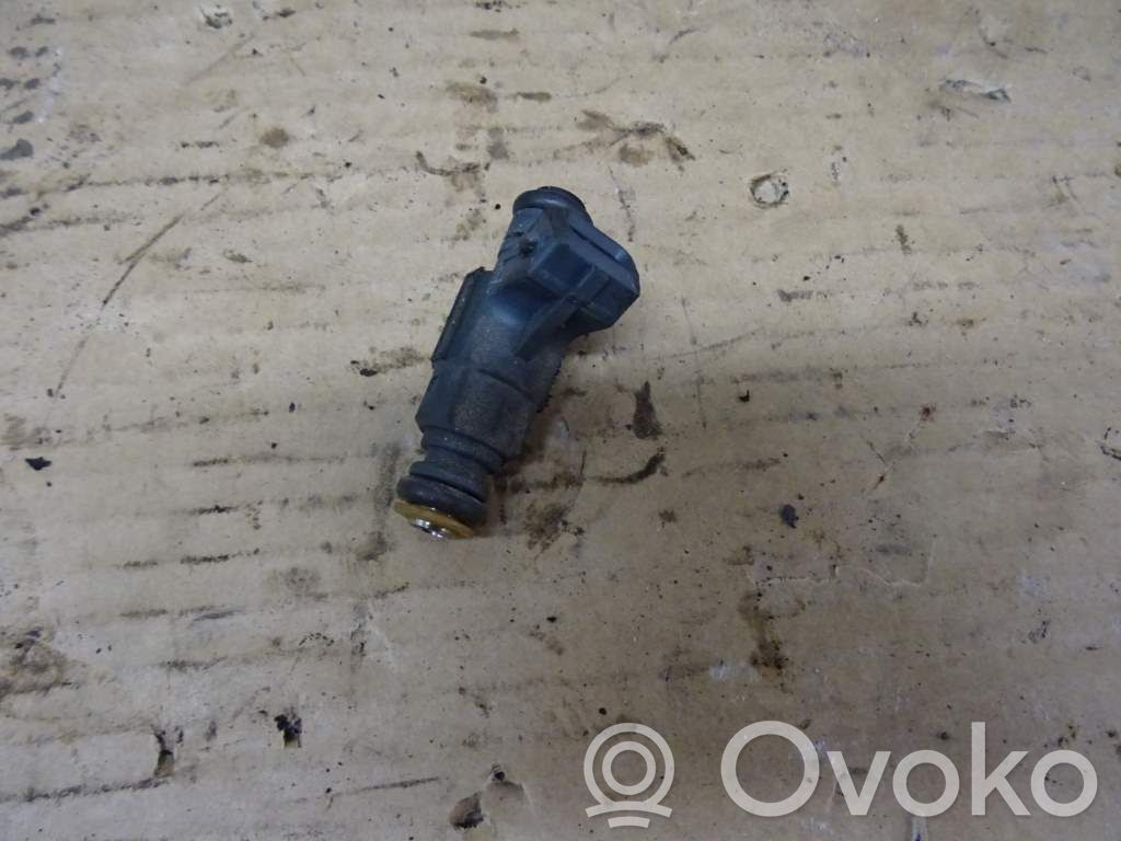 Opel Corsa C Inyector de combustible 