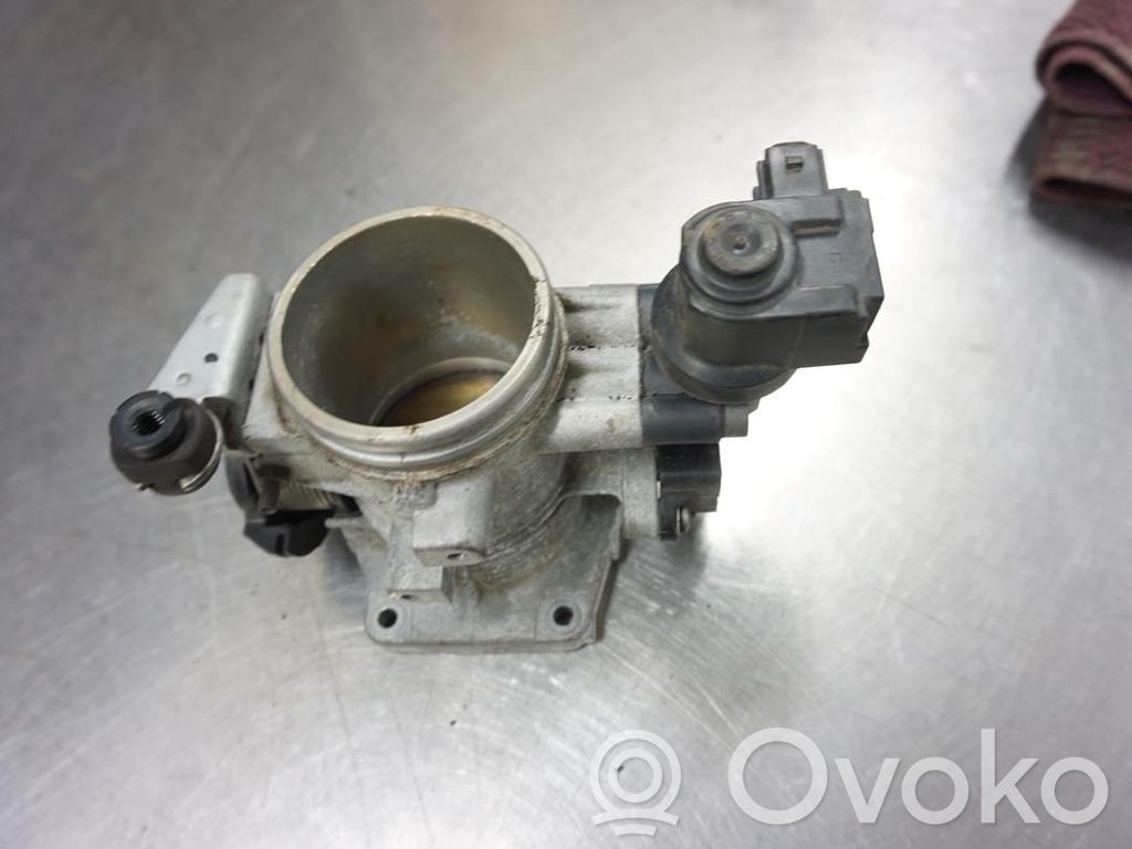 BMW 3 E36 Droselinė sklendė 