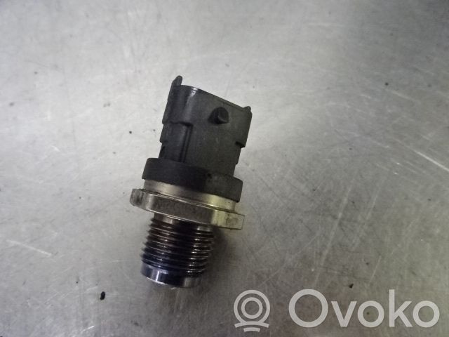 Régulateur de pression de carburant   31216319,N012640