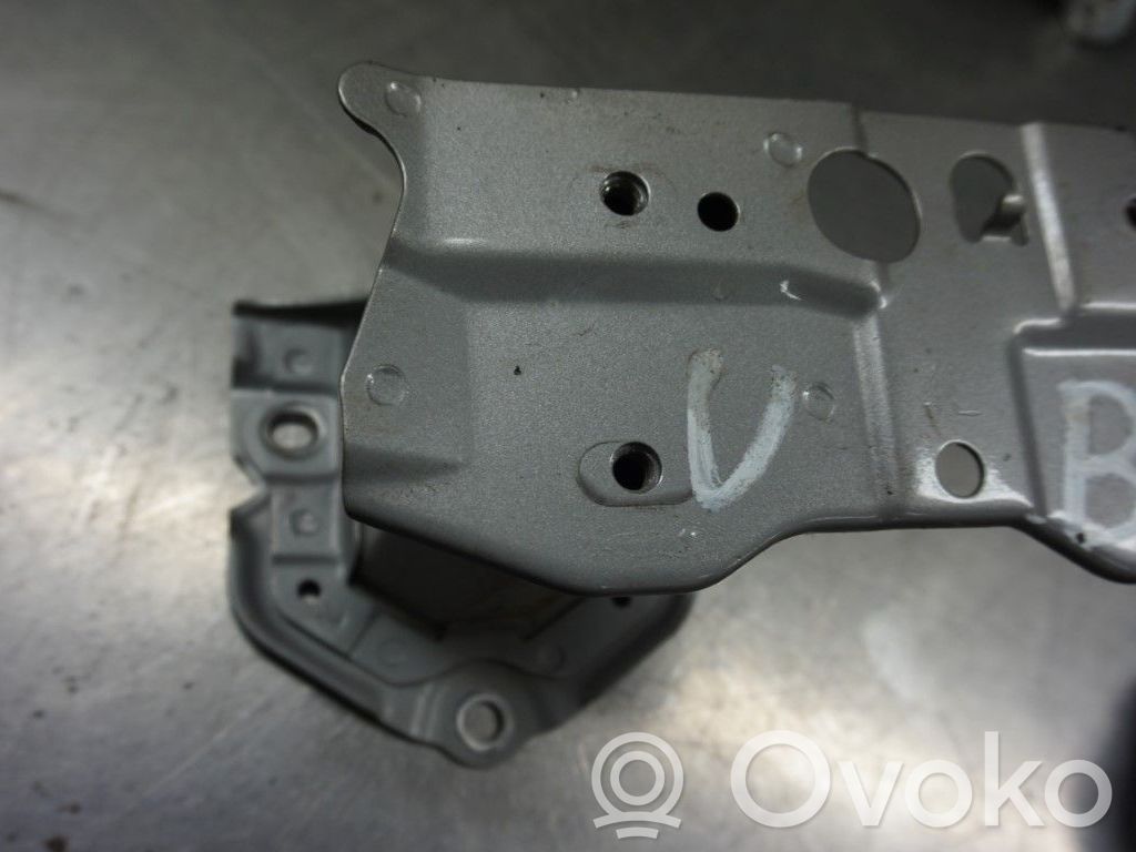 Toyota Verso Deformacinis elementas 