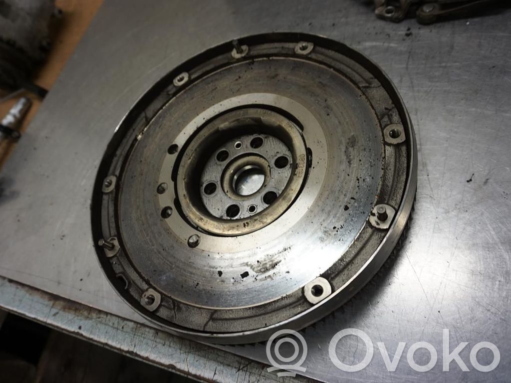 Volvo V50 Vauhtipyörä 