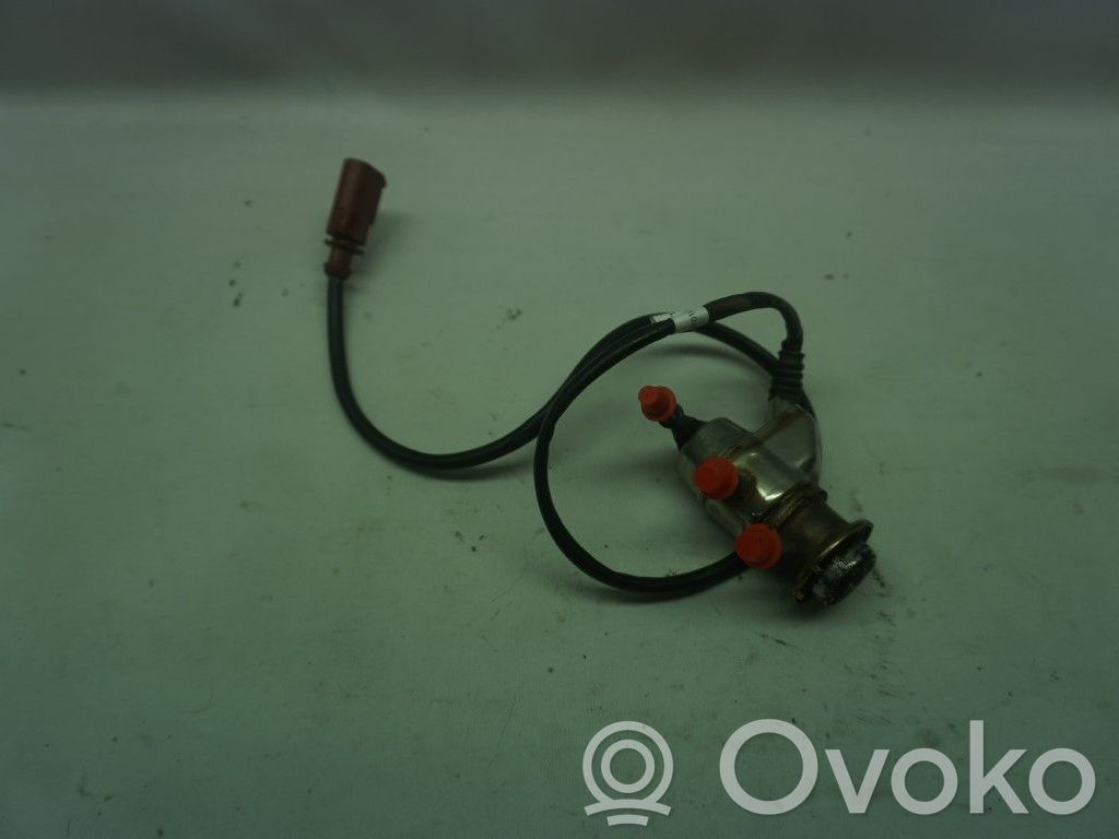 Inyector de AdBlue   04L131113J,N053584