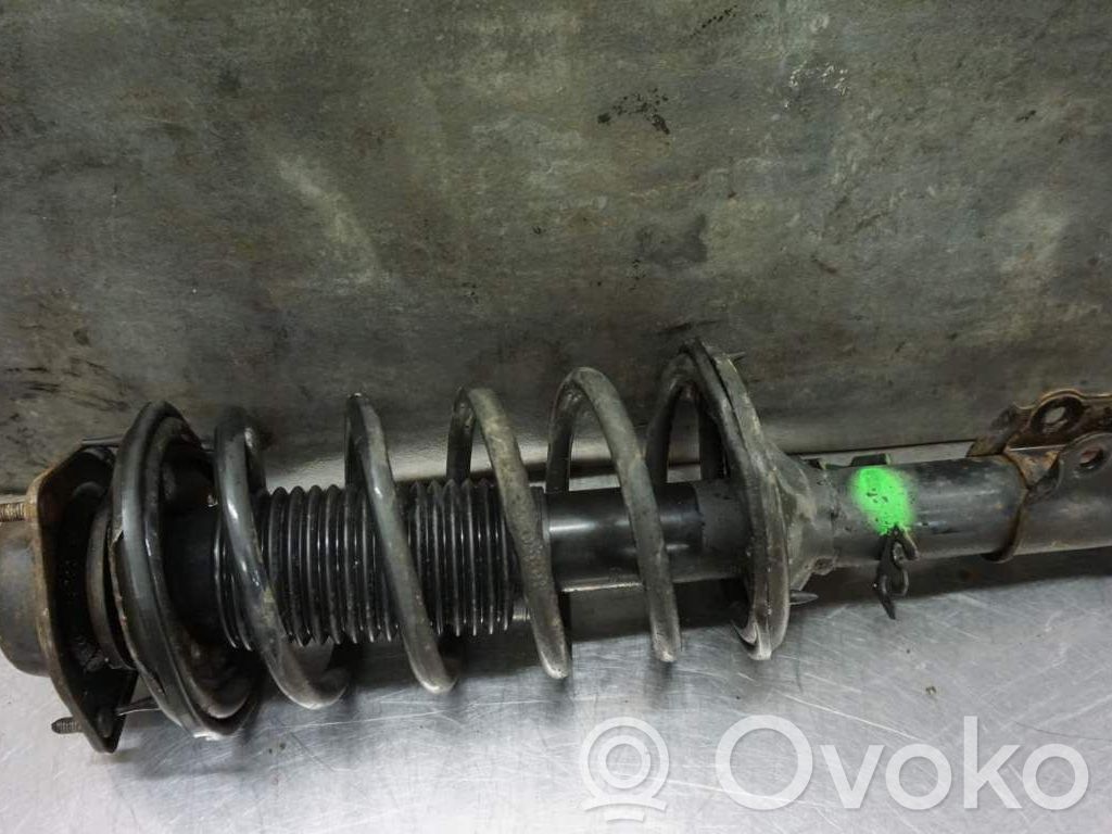 Hyundai Getz Amortyzator osi przedniej ze sprężyną 