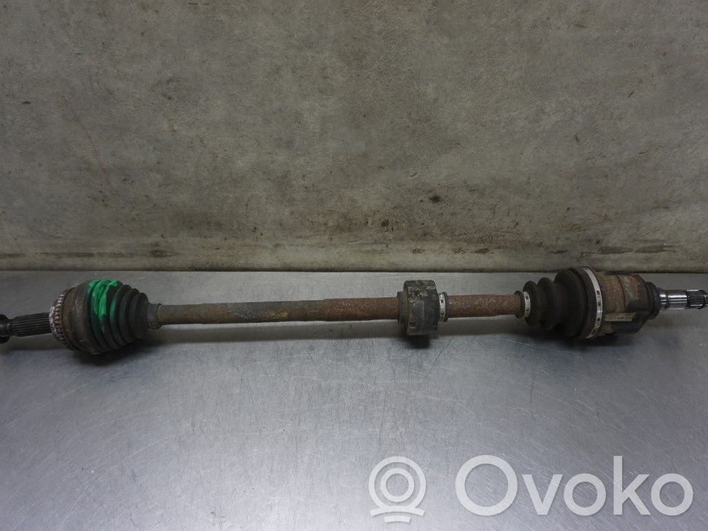 Toyota Corolla E120 E130 Półoś przednia 