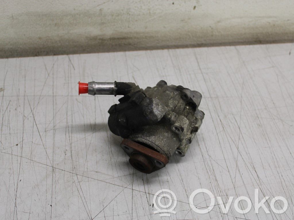 BMW 3 E90 E91 Ohjaustehostimen pumppu 