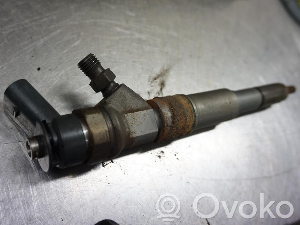Fuel injector   13537794435,172988,7794555
