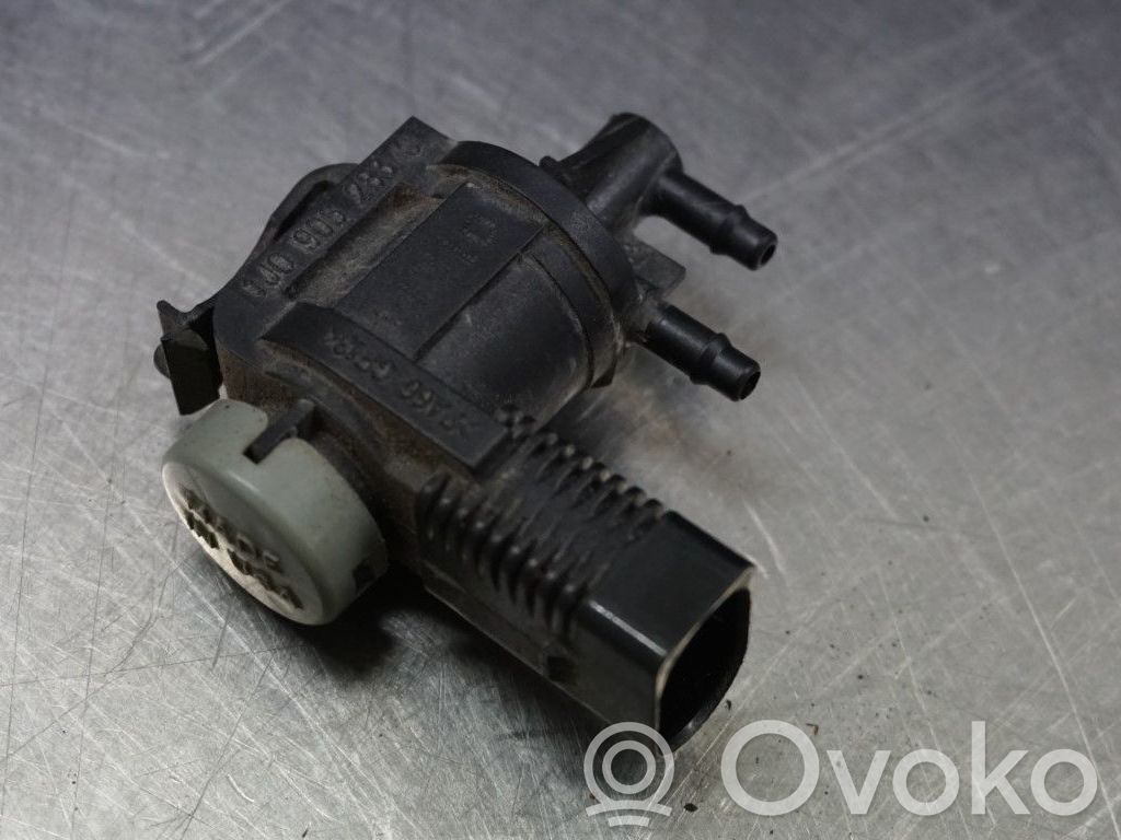 Volkswagen Golf IV Soupape à vide 