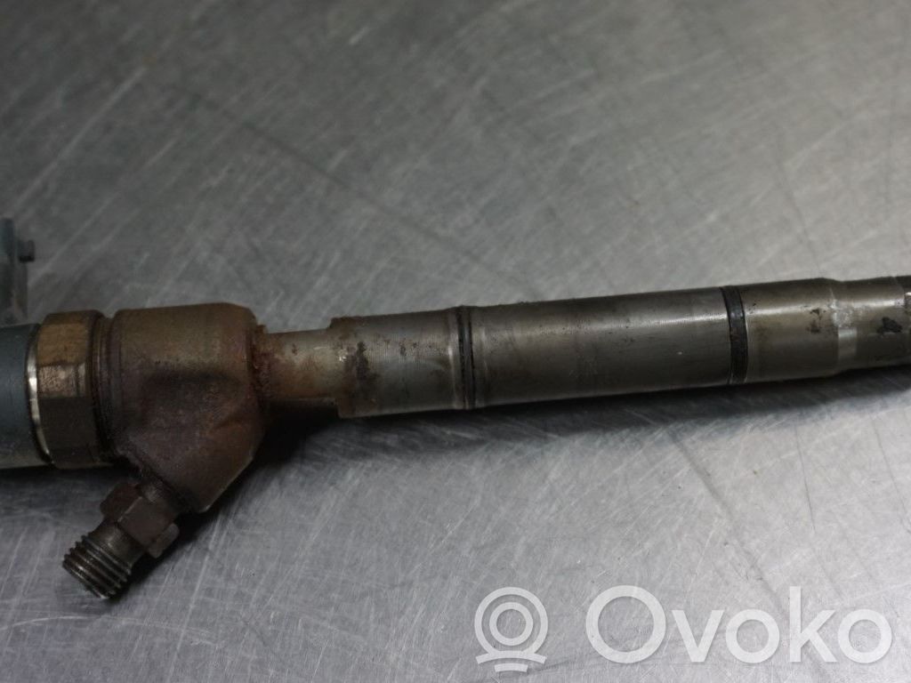 Fuel injector   338002A400,172939