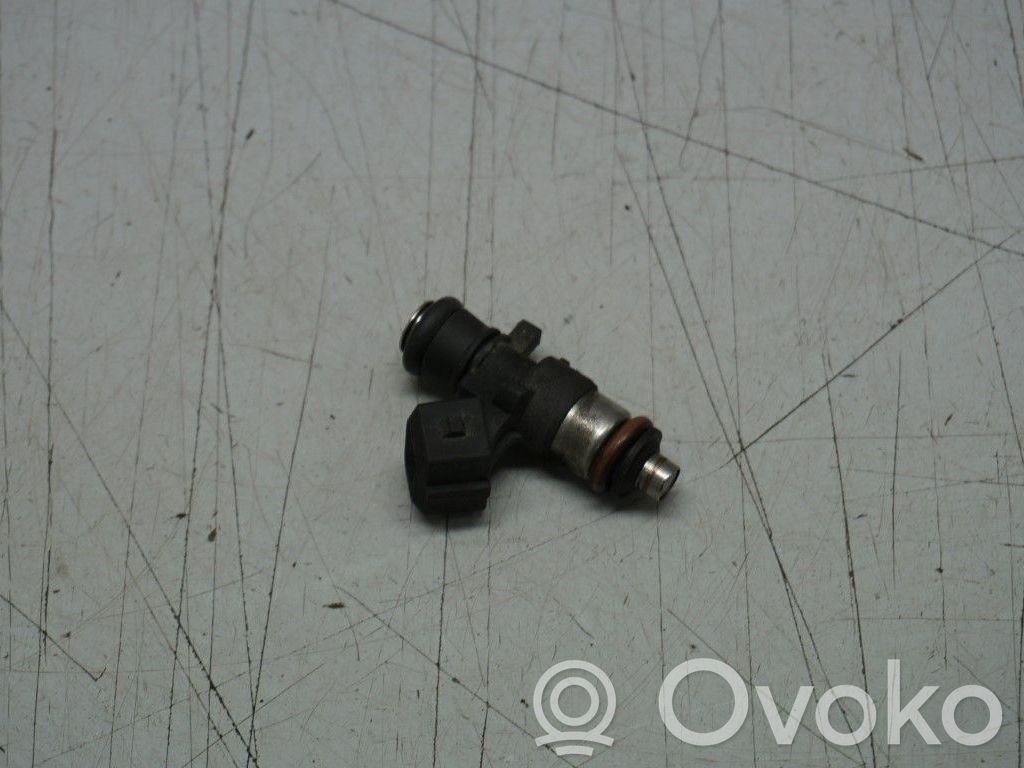 Inyector de combustible   7701061008,173003