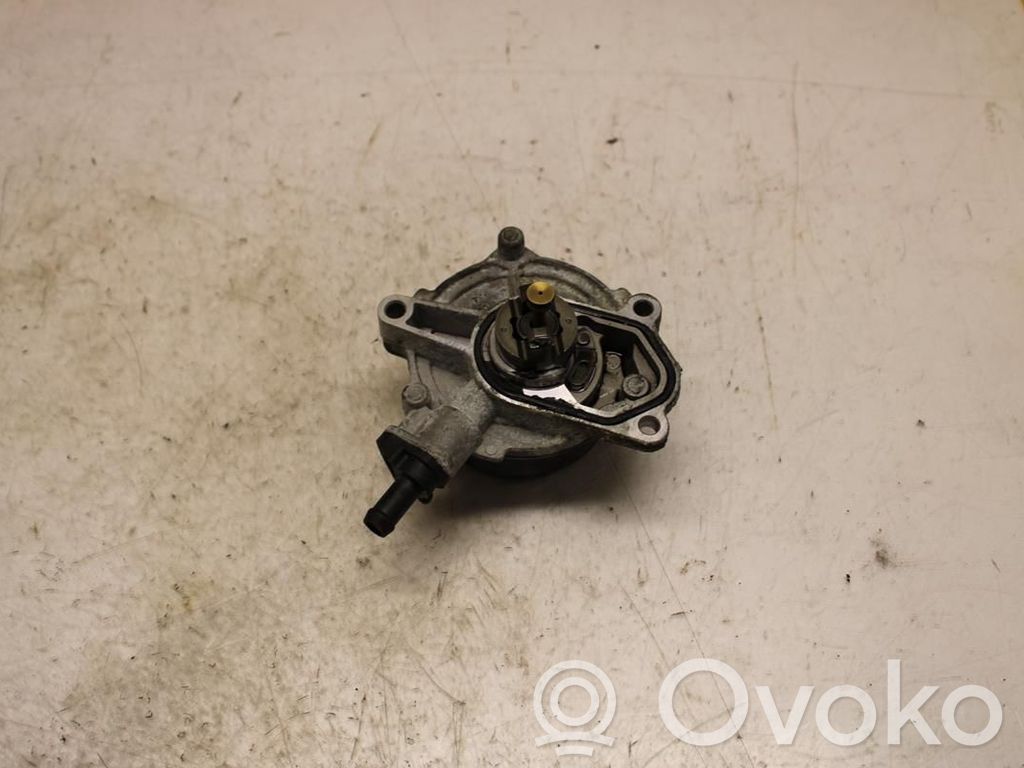 KIA Ceed Bomba de vacío 