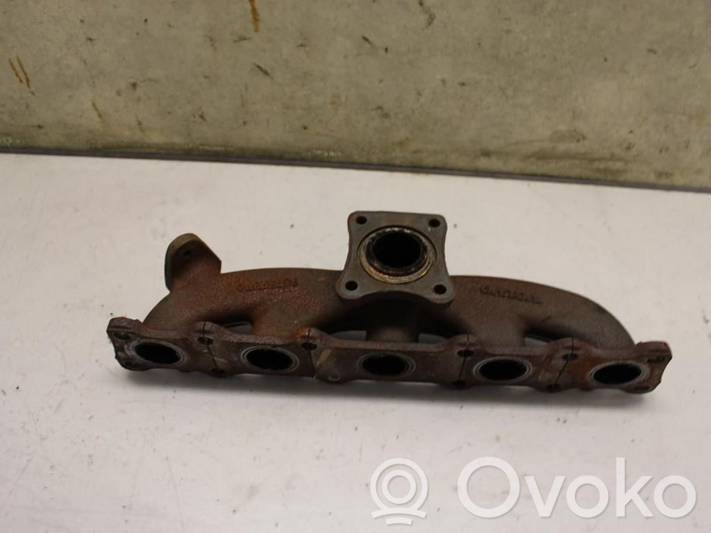 Volvo V70 Exhaust manifold 