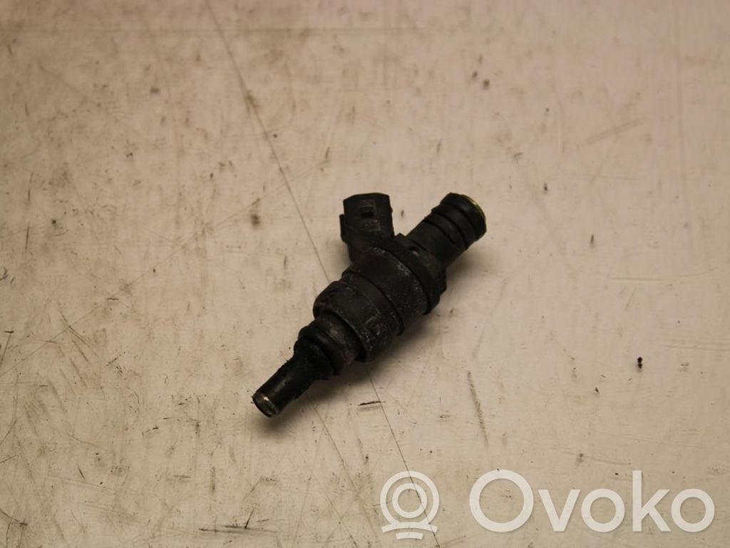 Inyector de combustible   13537546244,173136,1427240