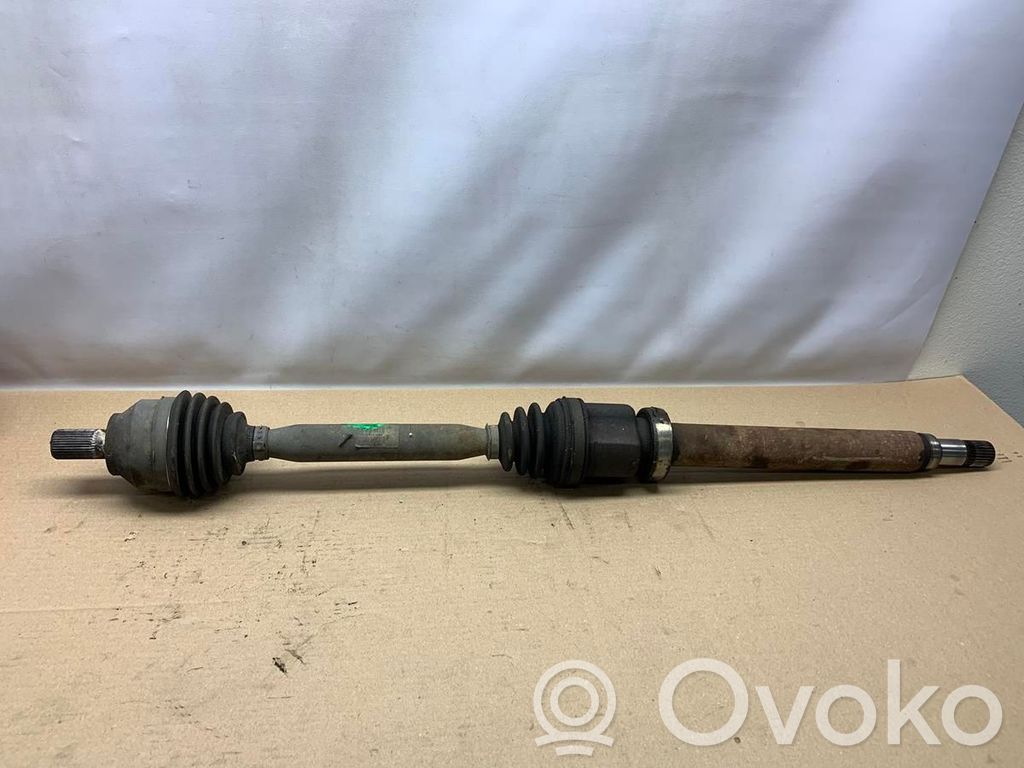 Volvo V50 Priekinis pusašis 