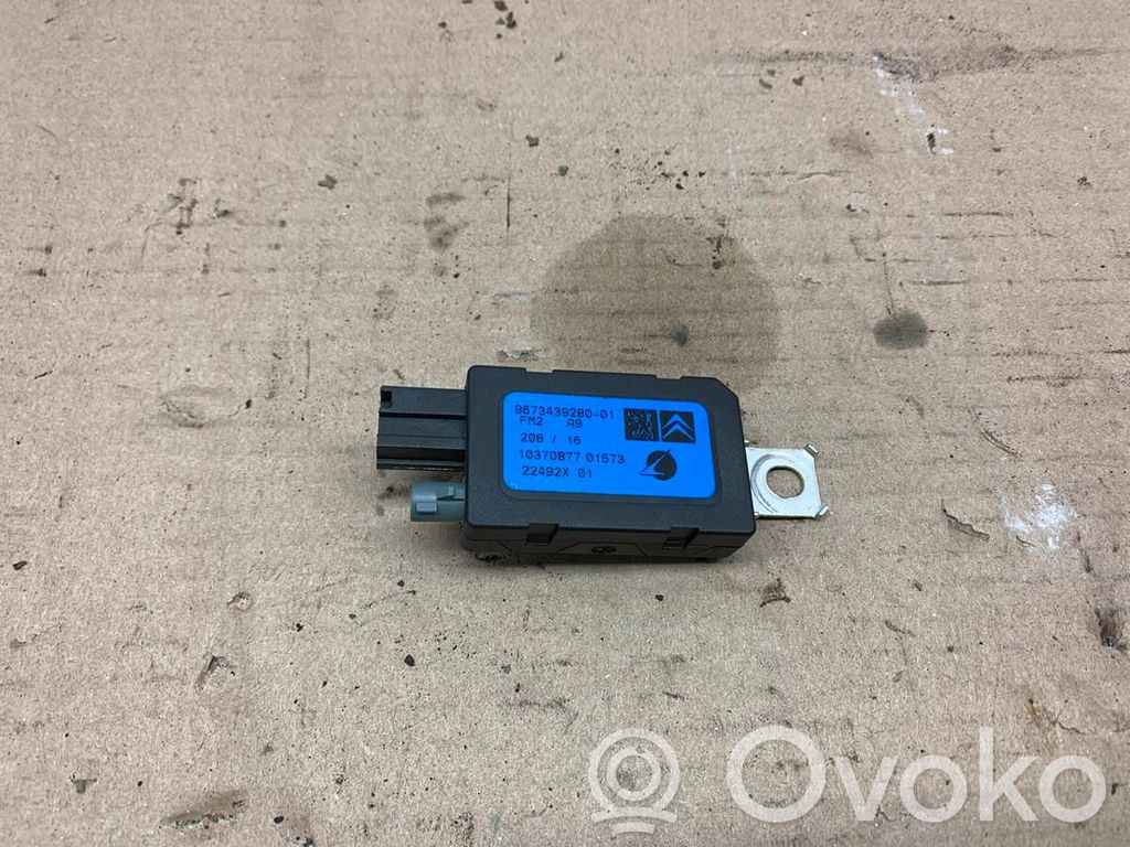 Peugeot 2008 I Amplificator antenă aeriană 