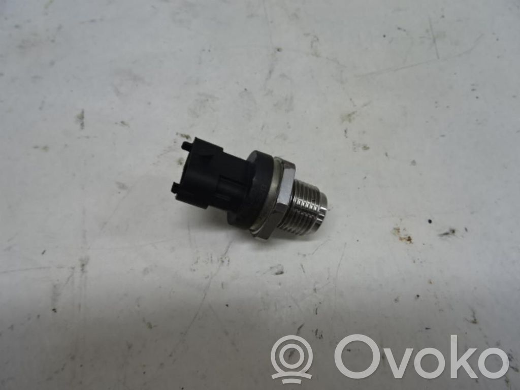 Régulateur de pression de carburant   31216319,N012640