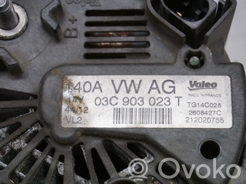 Volkswagen PASSAT B7 Generator/alternator 