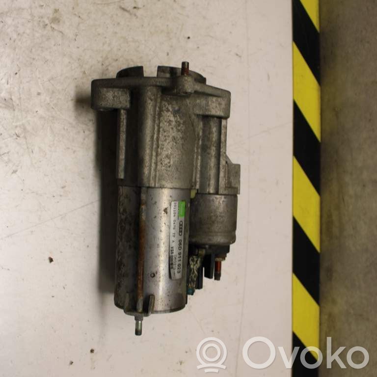 Audi A4 S4 B7 8E 8H Rozrusznik 