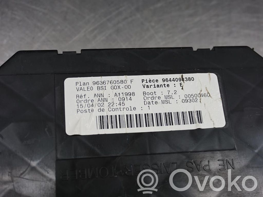 Peugeot 307 Fuse module 