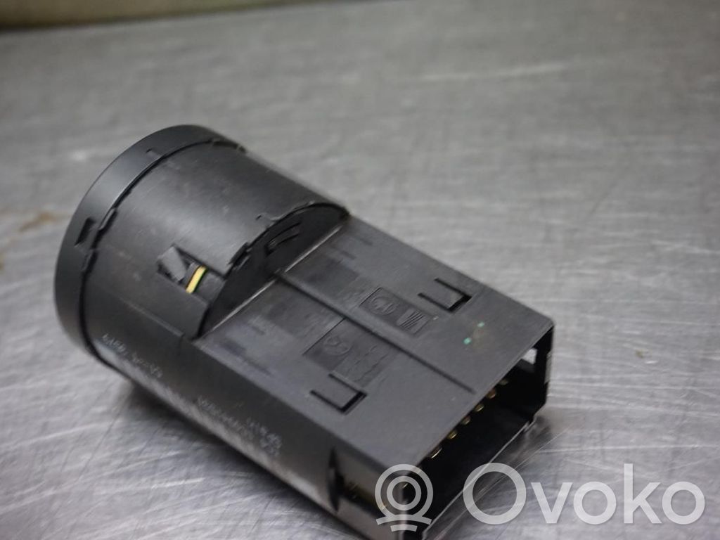 Volkswagen Golf IV Interruptor de luz 