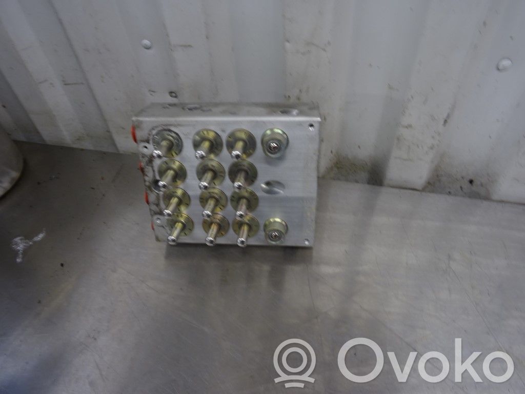 Volvo S80 ABS Pump 