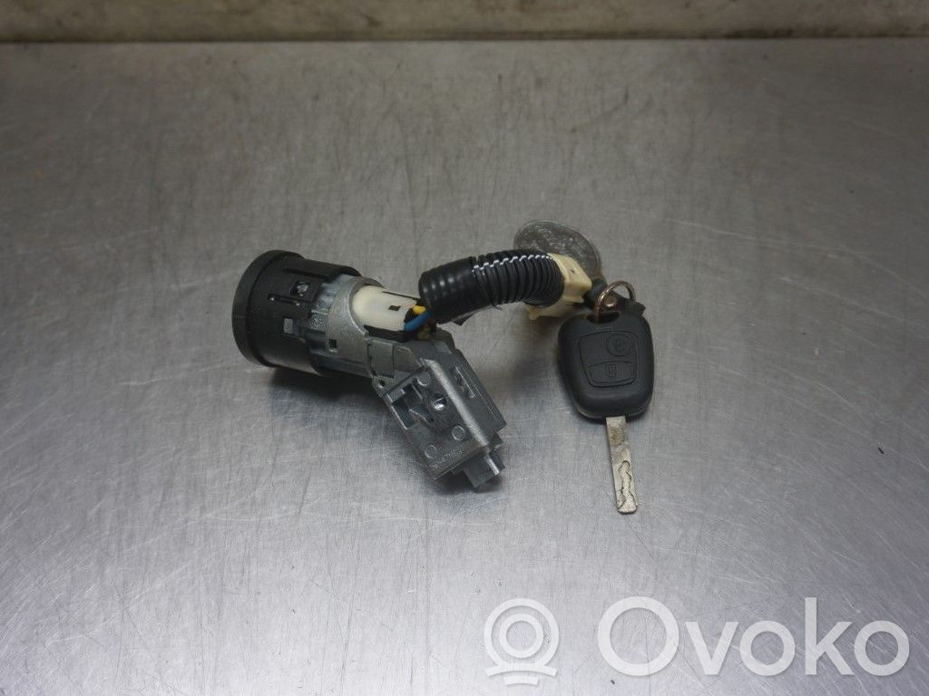 Toyota Aygo AB10 Ignition lock 