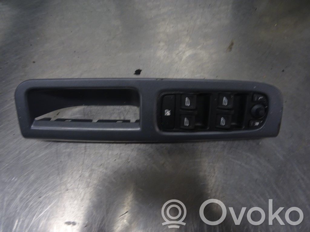 Volvo V50 Electric window control switch 