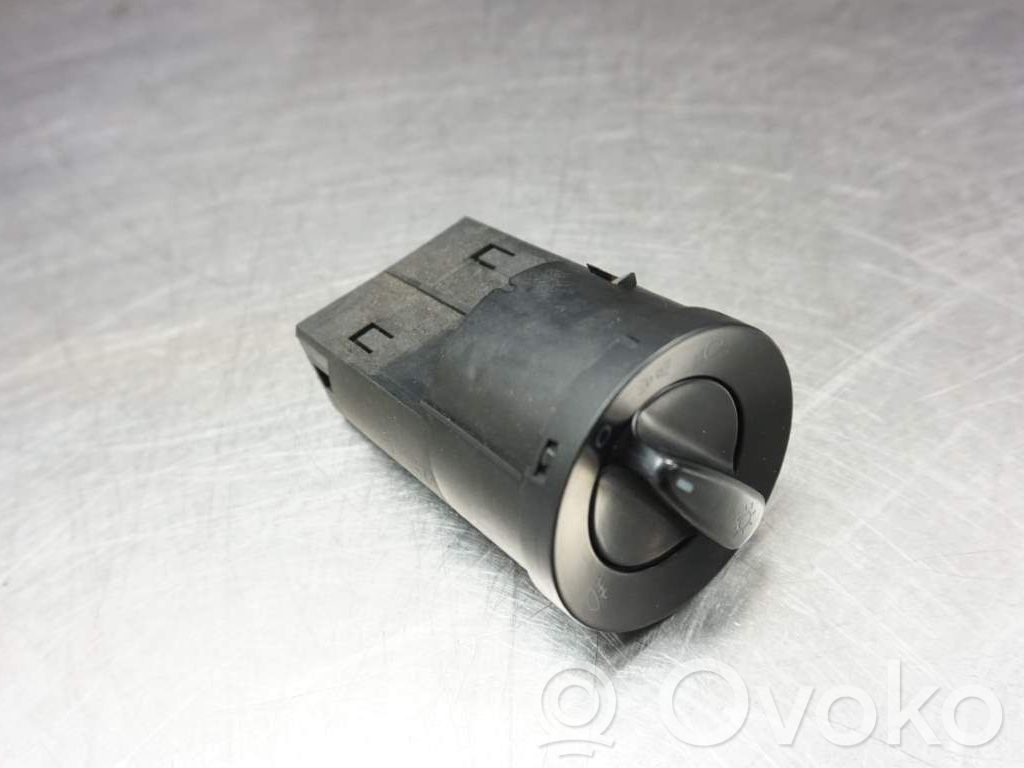 Volkswagen PASSAT B5 Interruptor de luz 