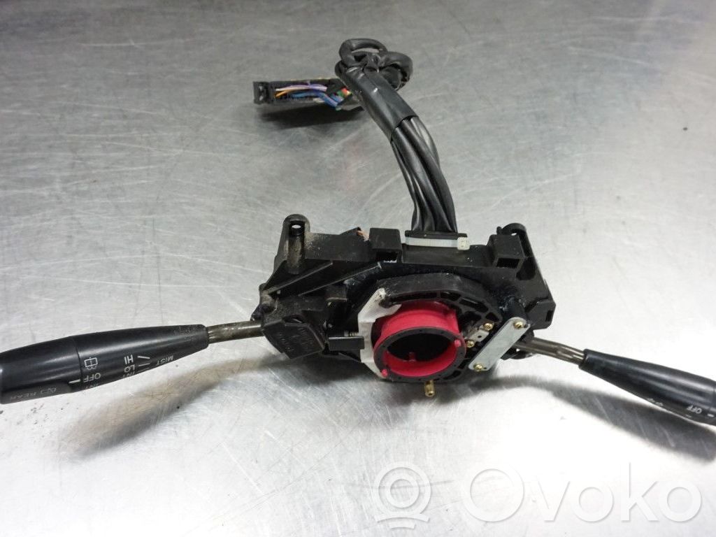 Toyota Corolla E110 Bloc semnalizator și ștergător parbriz 