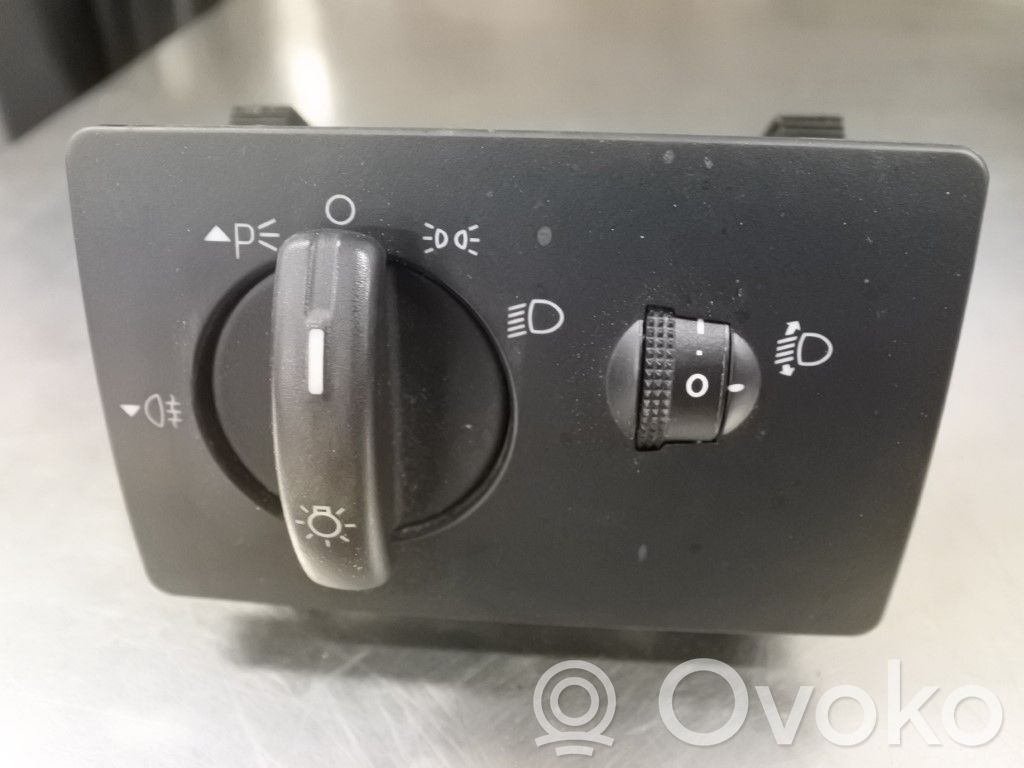Light switch   1323829,182370,4M5T13A024LA
