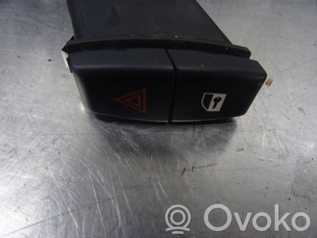 Botón interruptor de luz de peligro   61316919506,186746