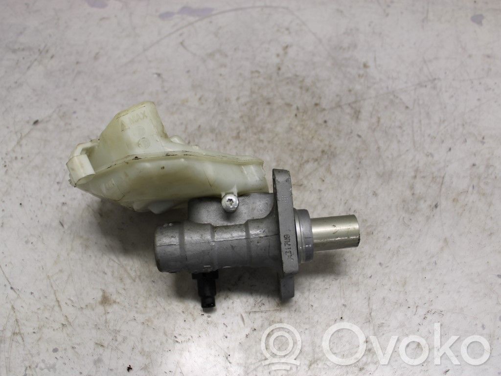 Volvo V70 Master brake cylinder 