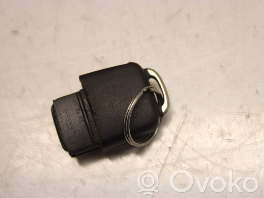 Volkswagen Golf V Ignition key/card 
