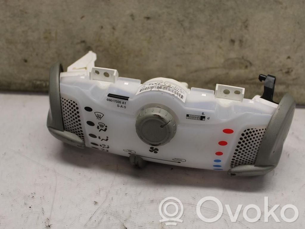 Toyota Aygo AB10 Centralina del climatizzatore 