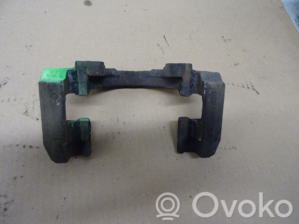 BMW X5 E70 Supporto della pinza del freno anteriore 