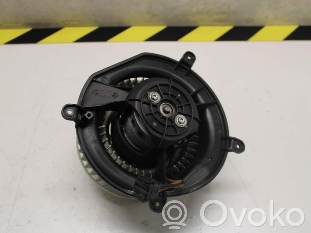 Mercedes-Benz E W211 Heater fan/blower 