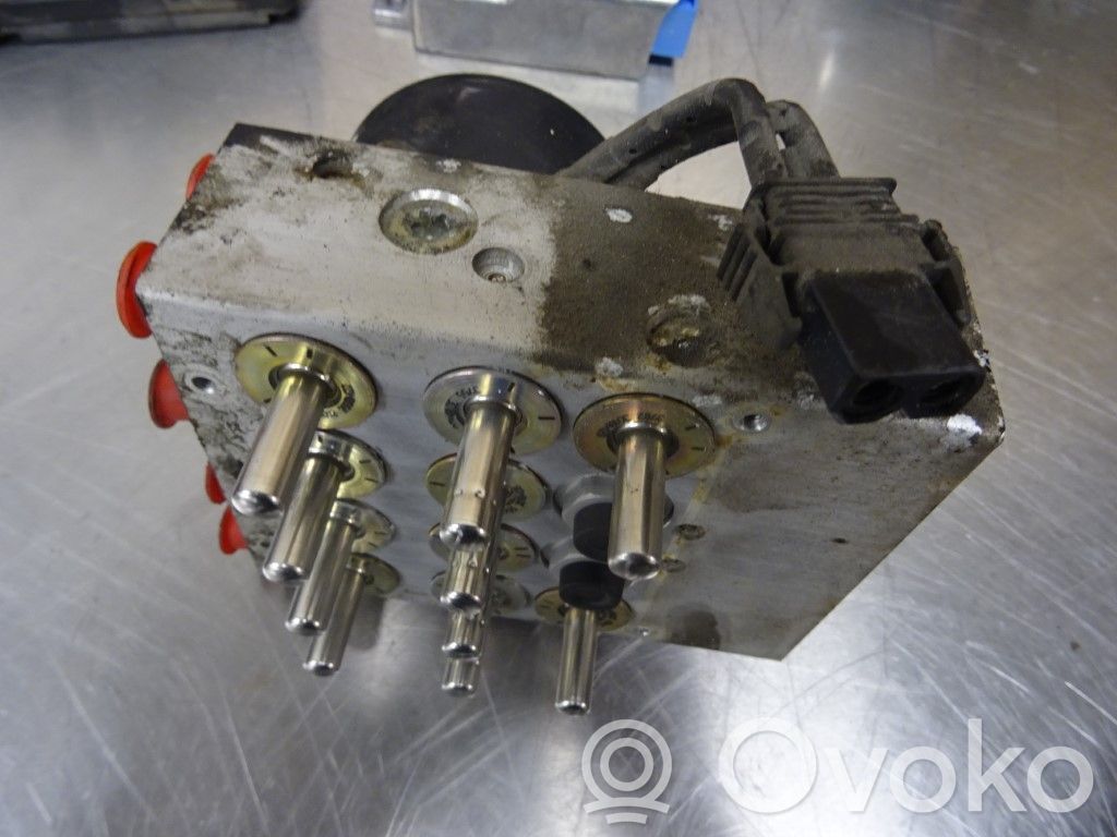 Volvo S70  V70  V70 XC Pompa ABS 