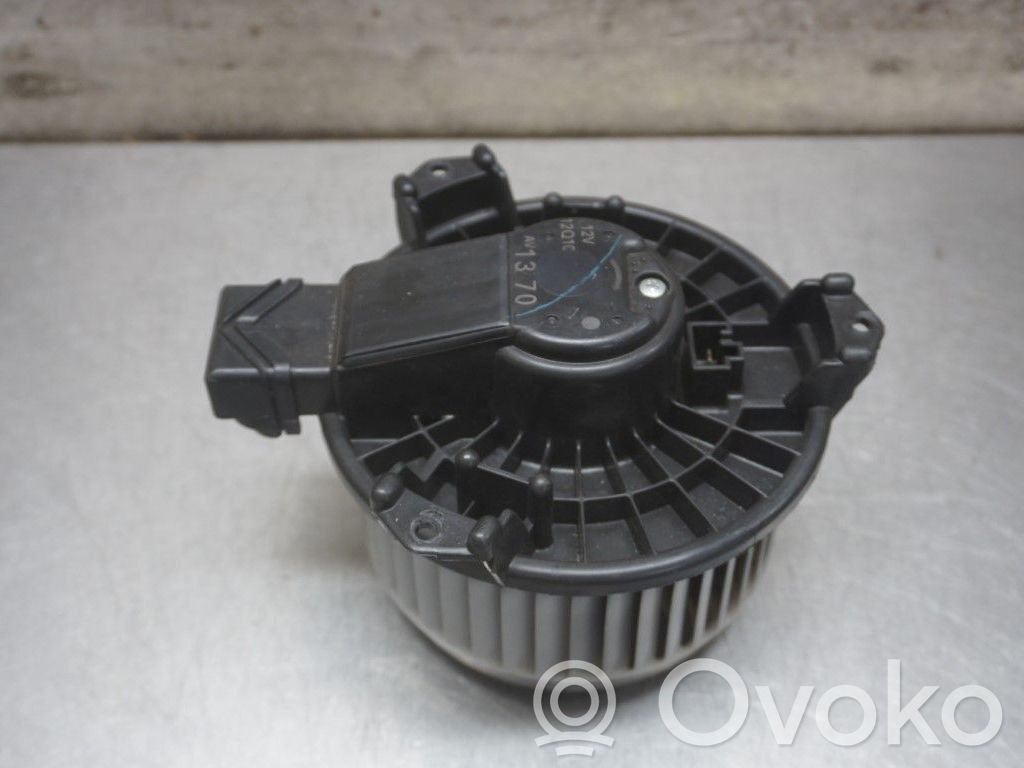Toyota Yaris Ventilator aerotermă 