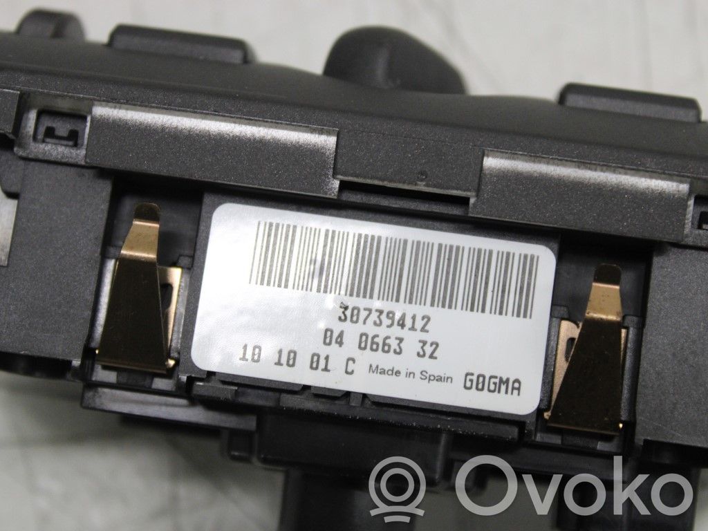 Light switch   31443846,221484,30739412