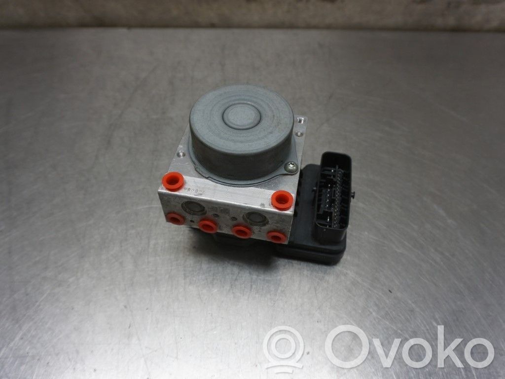 Lexus UX ABS bloks 