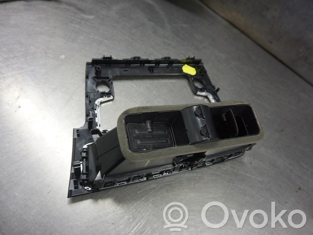Volkswagen Golf VII Griglia di ventilazione centrale cruscotto 