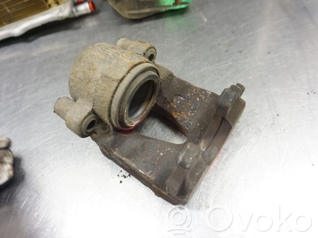 Etujarrusatula   5Q0615123A,N037685