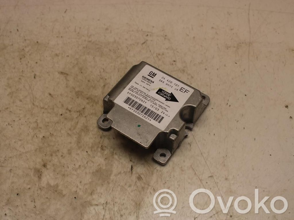 Opel Omega B2 Airbag control unit/module 
