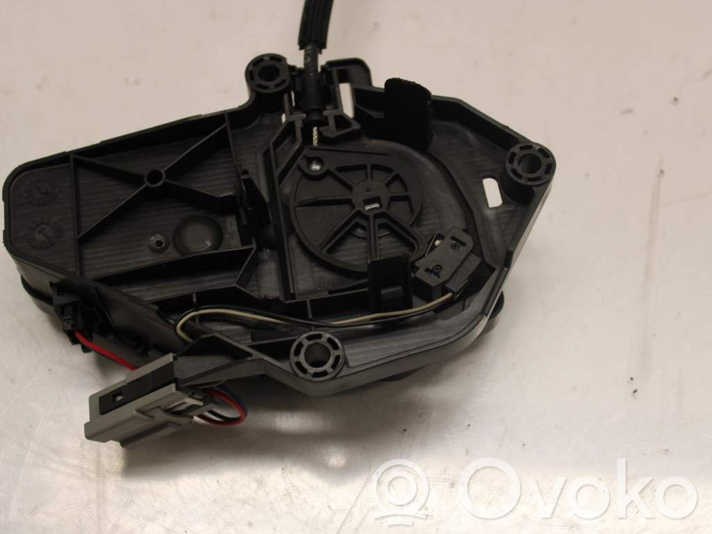 Jaguar XJ X351 Loading door lock 