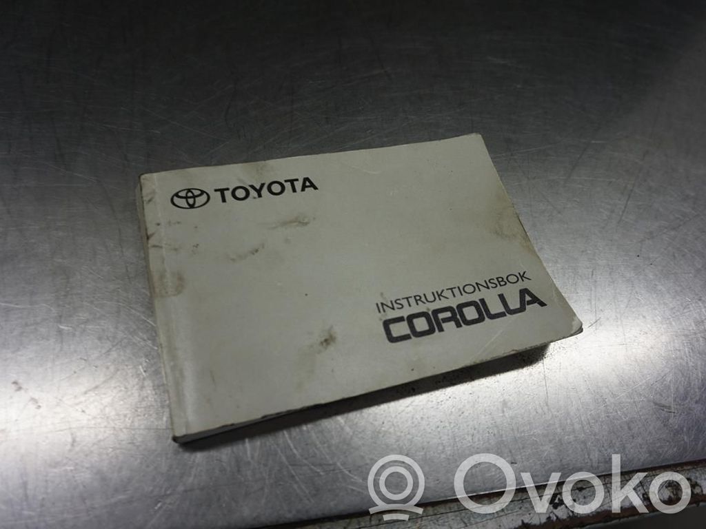 Toyota Corolla E110 Käyttöopas 