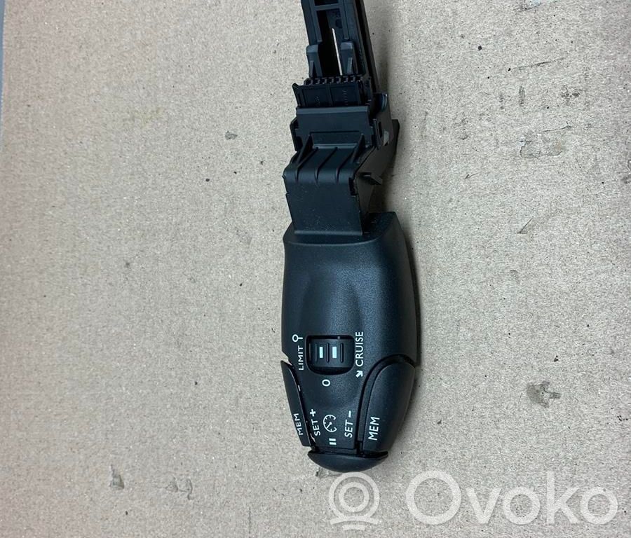 Peugeot 308 Interruttore del pedale del freno 