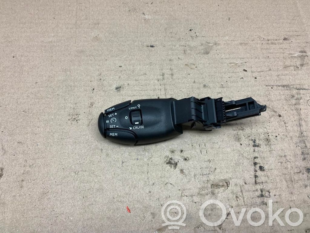 Peugeot 308 Interruttore del pedale del freno 