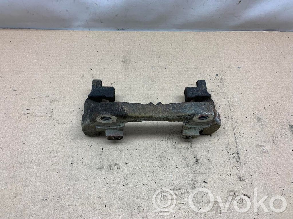 Opel Astra K Supporto della pinza del freno anteriore 